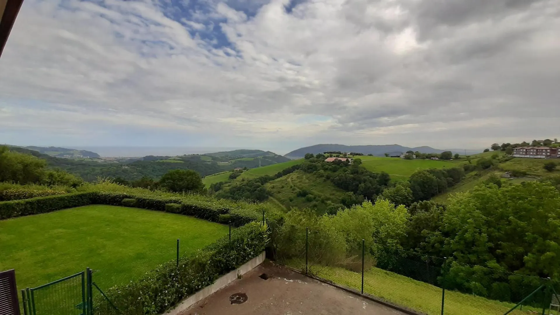Chalet Aia -Naturaleza Y Seguridad, Entorno Rural A 29 Km De San Sebastian Spain